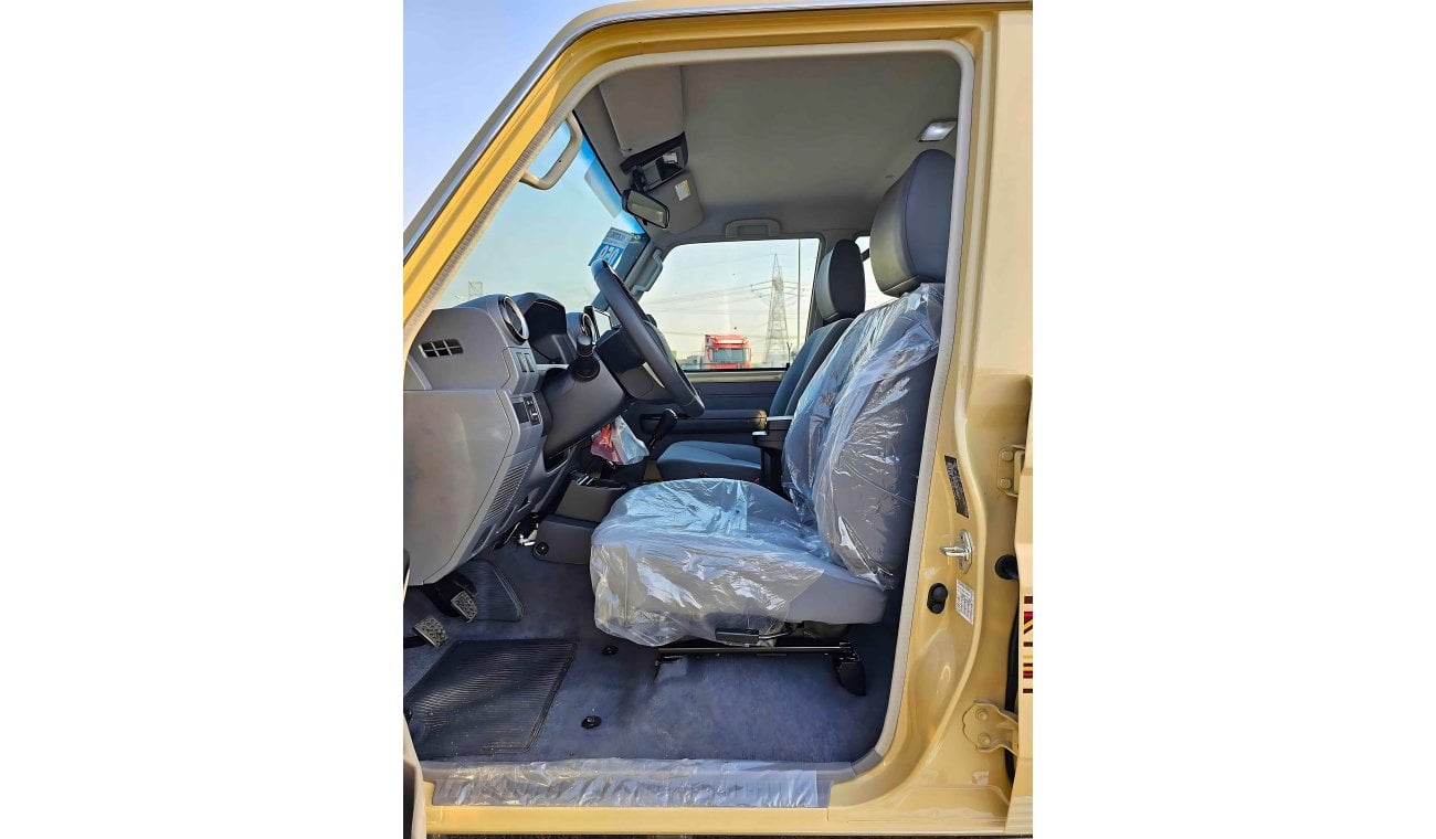 Toyota Land Cruiser Hard Top 4.0L PETROL V6, WOOD,STEERING / WINCH SNORKEL,HIGH OPTION (CODE# 68030)