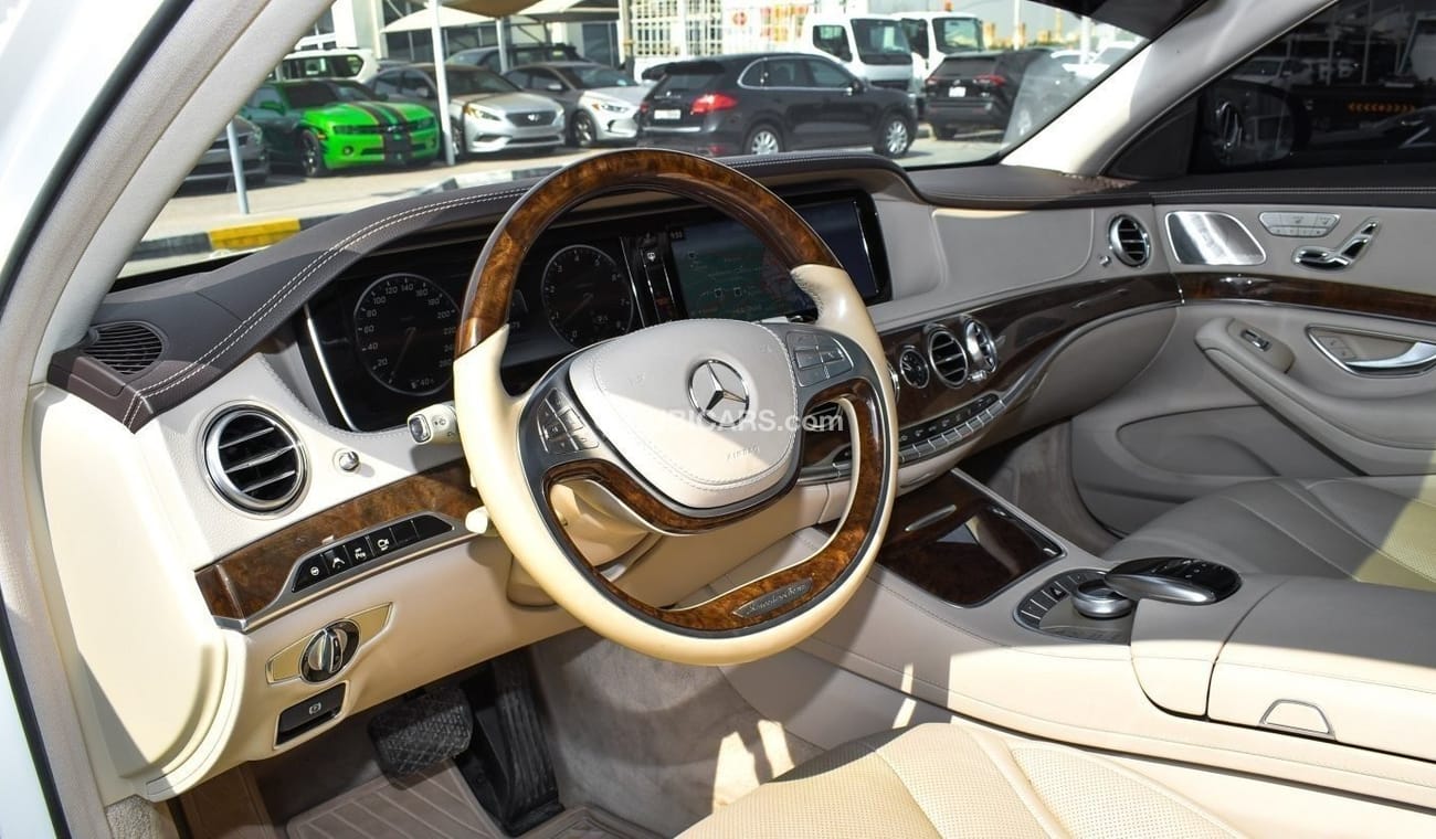 مرسيدس بنز S 550