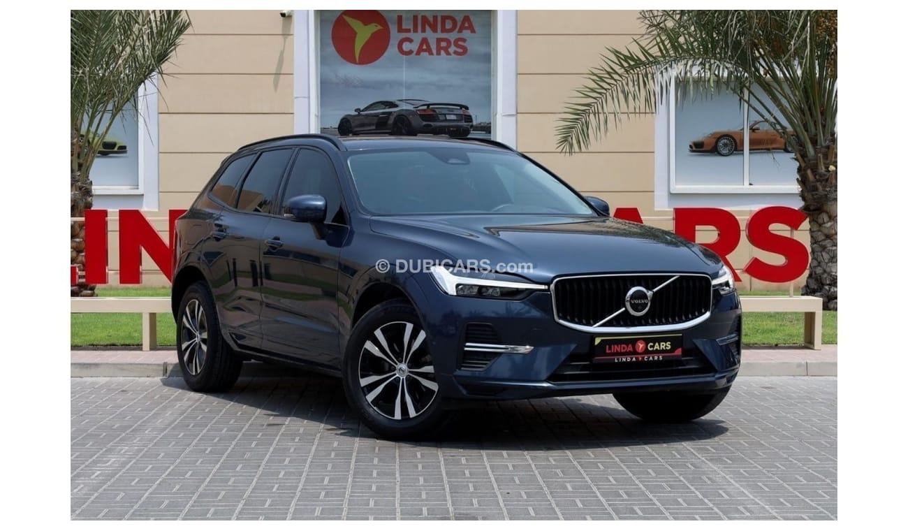 فولفو XC 60 Volvo XC60 B5 Momentum 2022 GCC under Agency Warranty and Service Contact with Flexible Down-Payment