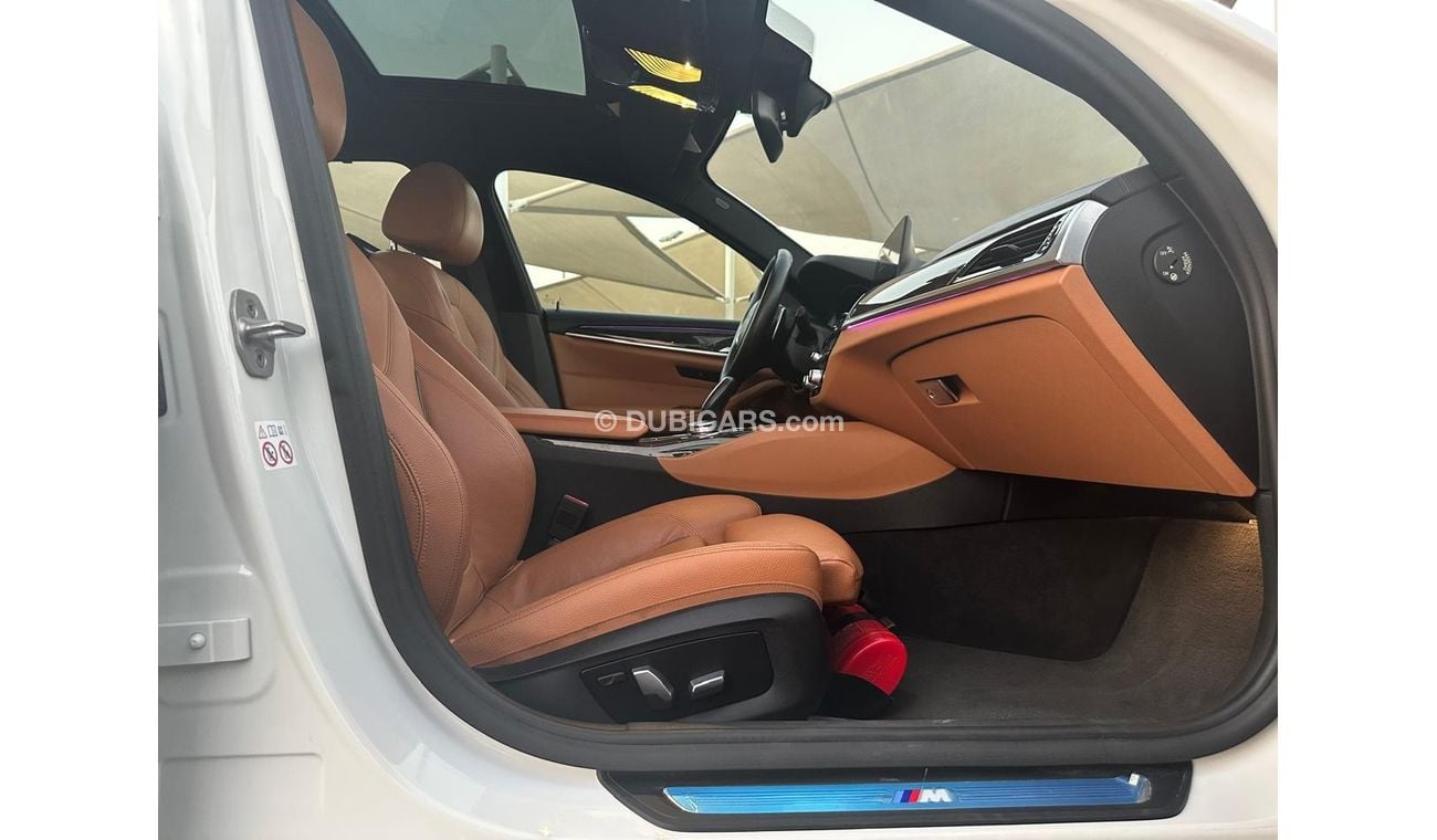 بي أم دبليو 530i BMW 530i _GCC_2018_Excellent Condition _Full option