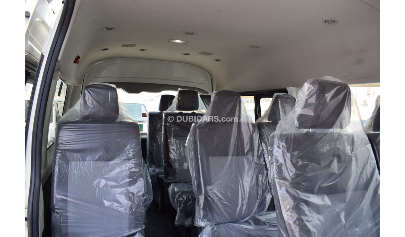 Toyota Hiace Commuter GL High Roof Toyota Hiace Highroof Bus 6 Cylinder, Model:2020. Excellent condition