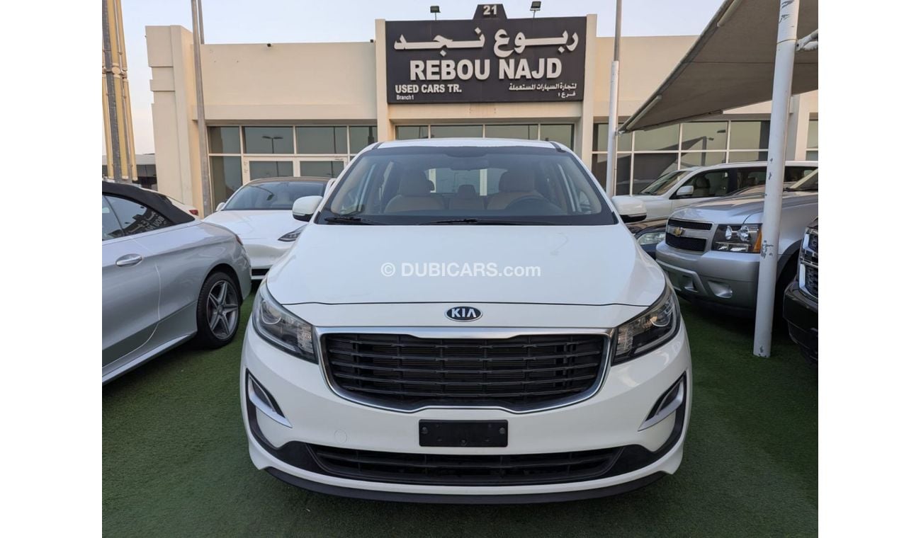 كيا كارنيفال GDI EX 3.5L Kia carnival 2020 GCC v6 engine 3.5L clean car without accident without paint no any wor