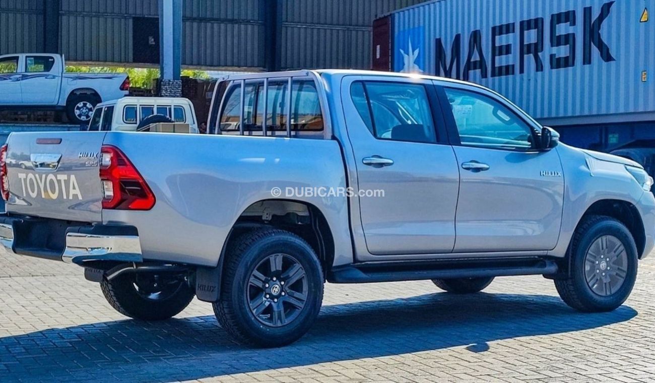 تويوتا هيلوكس HILUX 2.4L AT DIESEL Full option 2024 0KM