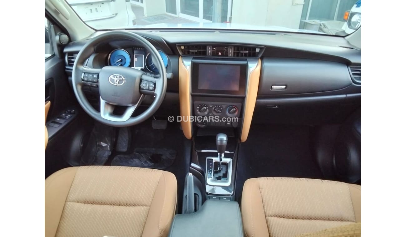 Toyota Fortuner Toyota Fortuner 2.4 Basic 2024