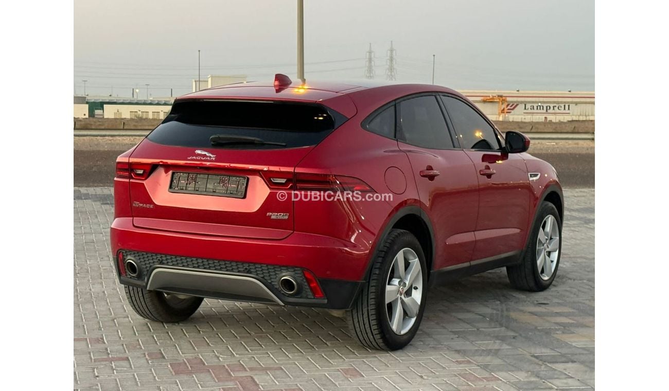 جاكوار E Pace S 2.0L