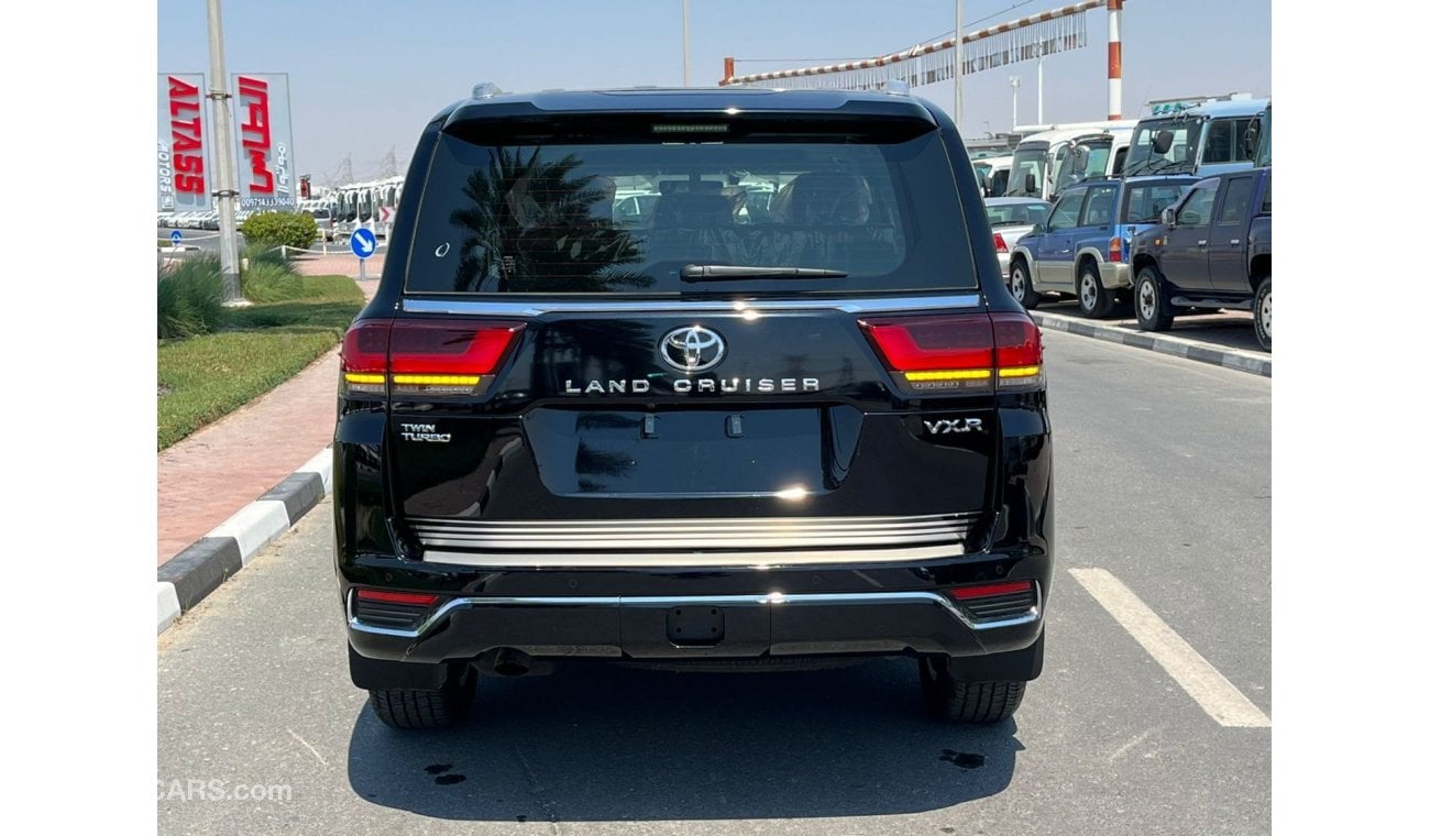 Toyota Land Cruiser LC300 VXR 3.5L TT