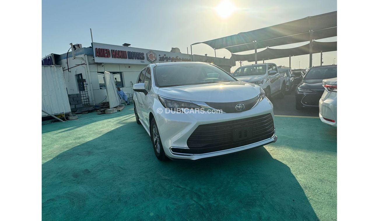 Toyota Sienna 2.5L HYBRID XLE 2024