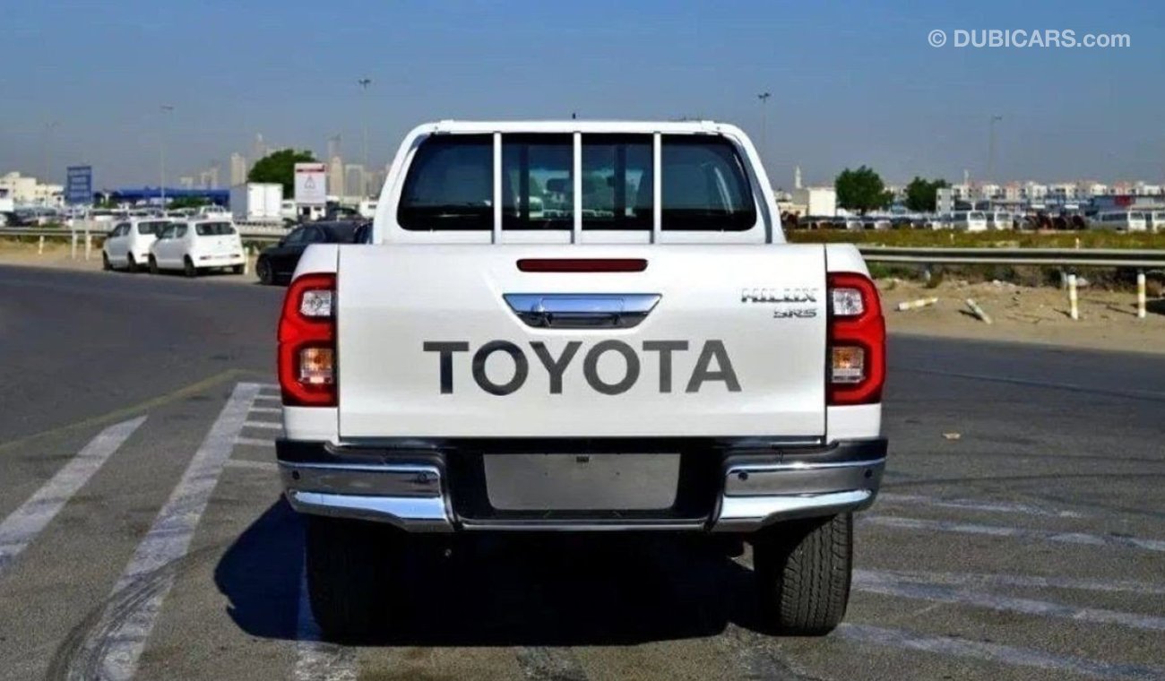 تويوتا هيلوكس HILUX SR5 4.0LM V6 PETROL