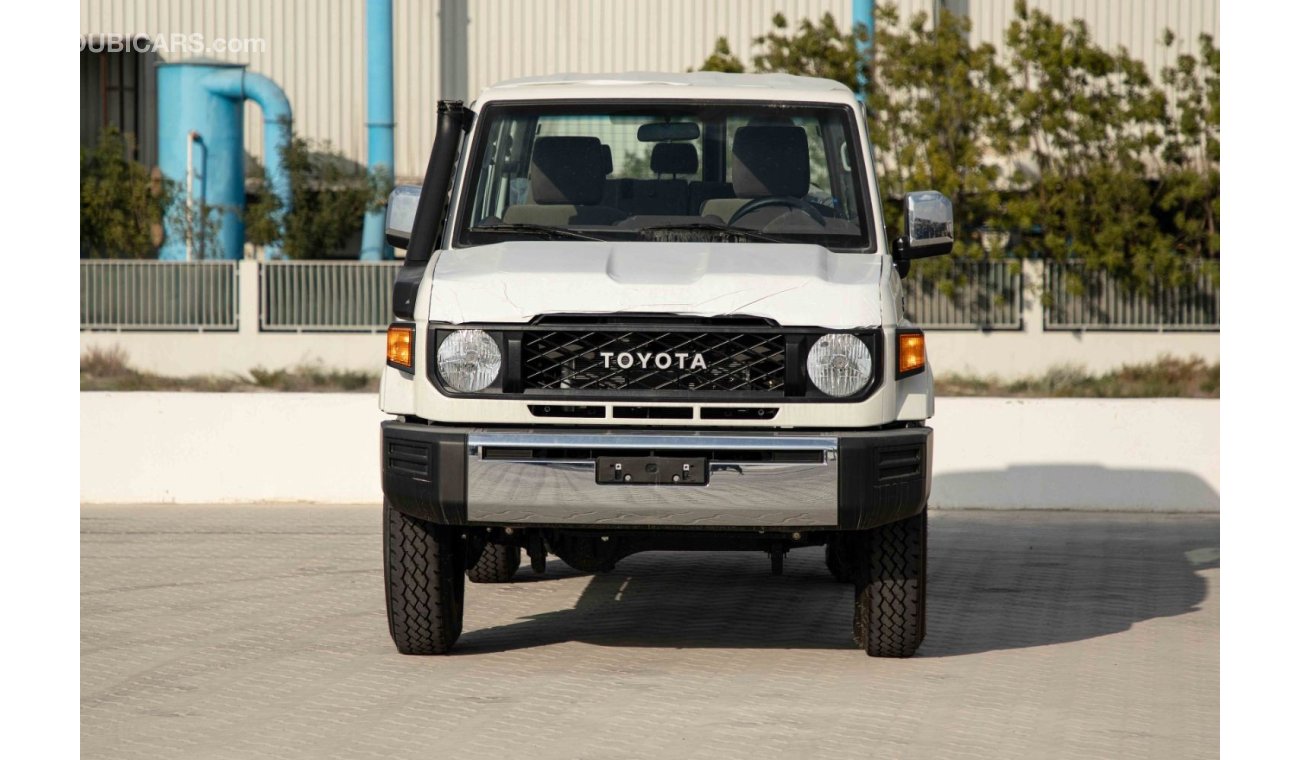 Toyota Land Cruiser 2024 Toyota LC76 4.5 Hard Top 5DR - White inside Oak | Export Only