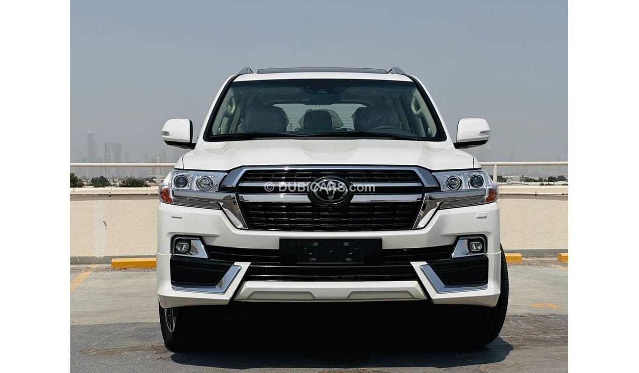 Toyota Land Cruiser VXR LAND CRUISER VXS 5.7L WHITE 2021