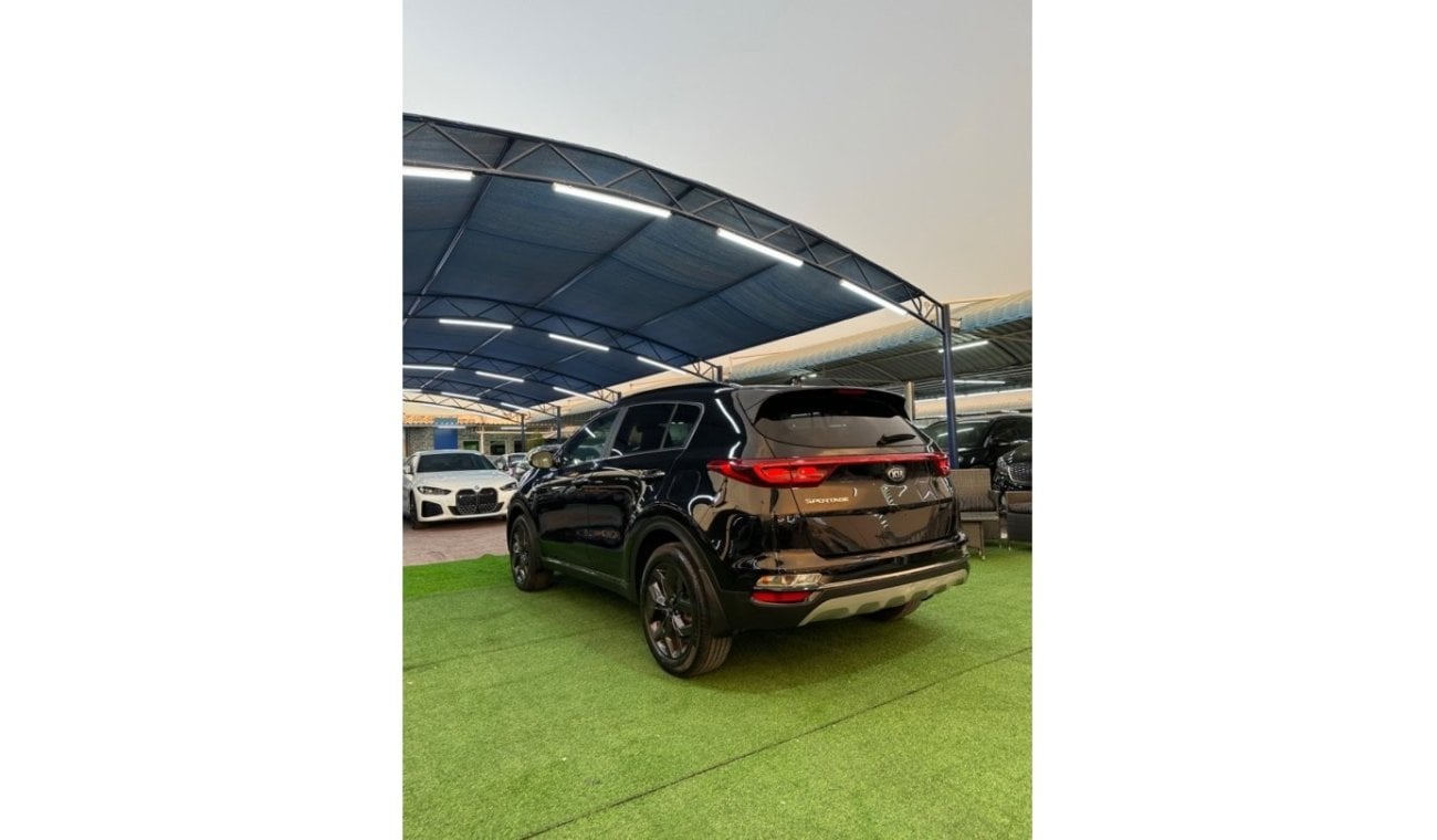 Kia Sportage EX Top Kia Sportage 2021 года с объёмом двигателя 2.4 на панораме беспроводная зарядка бесключевой д