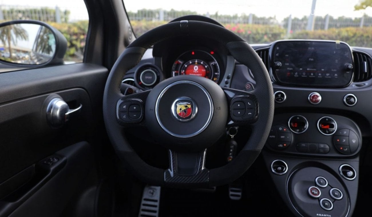 Abarth 695 Abarth 695 Abarth 695 Turismo 1.4L , TurboCharged , Zero KM GCC SPECS