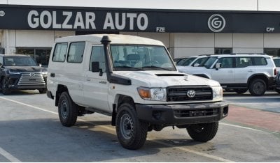 Toyota Land Cruiser Hard Top LC78 - 4.5l - Manual - New Shape - 13 Seater - Central Lock - Automatic Windows - 4wd