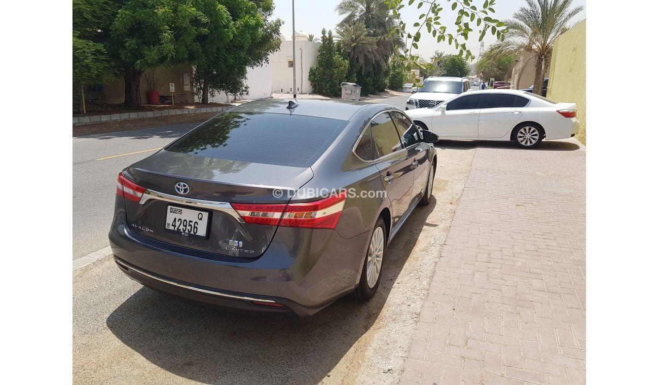 Toyota Avalon Hybrid limited