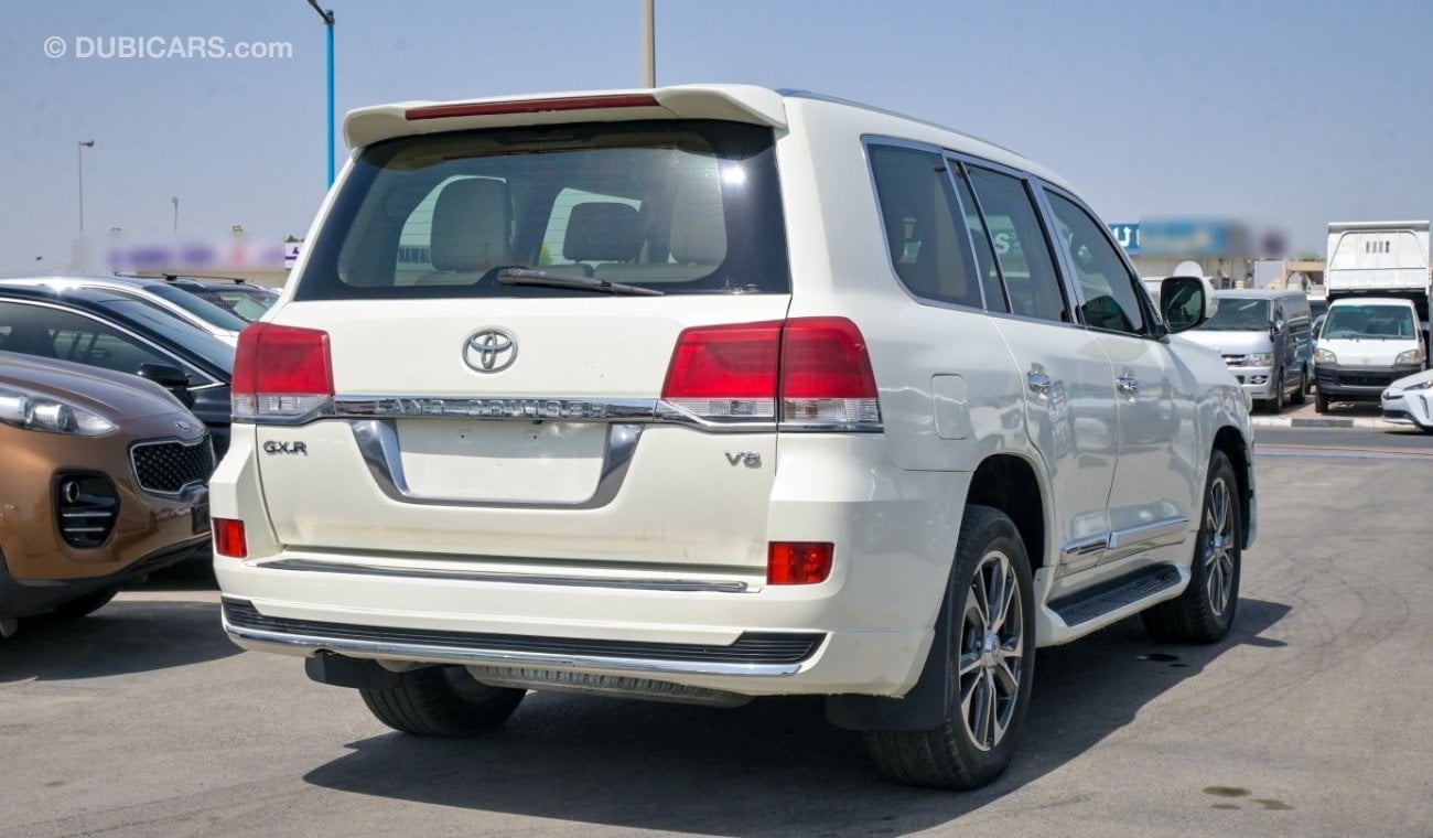 تويوتا لاند كروزر TOYOTA LAND CRUISER GXR V8 FULL OPTION