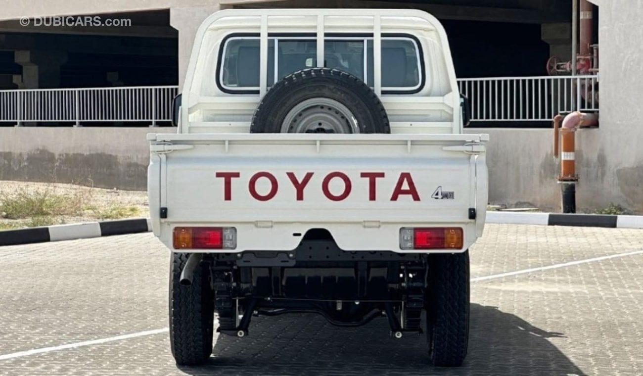 Toyota Land Cruiser Pick Up Toyota LC79 DC pick up 4.2L Diesel MY2024