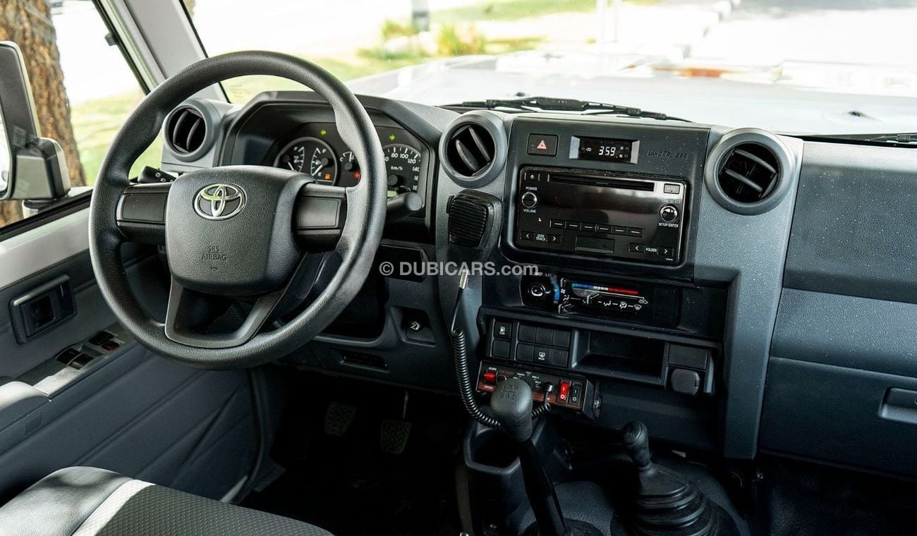 تويوتا لاند كروزر هارد توب Toyota land cruiser hard top lc78 ambulance 4.2L diesel MY2024