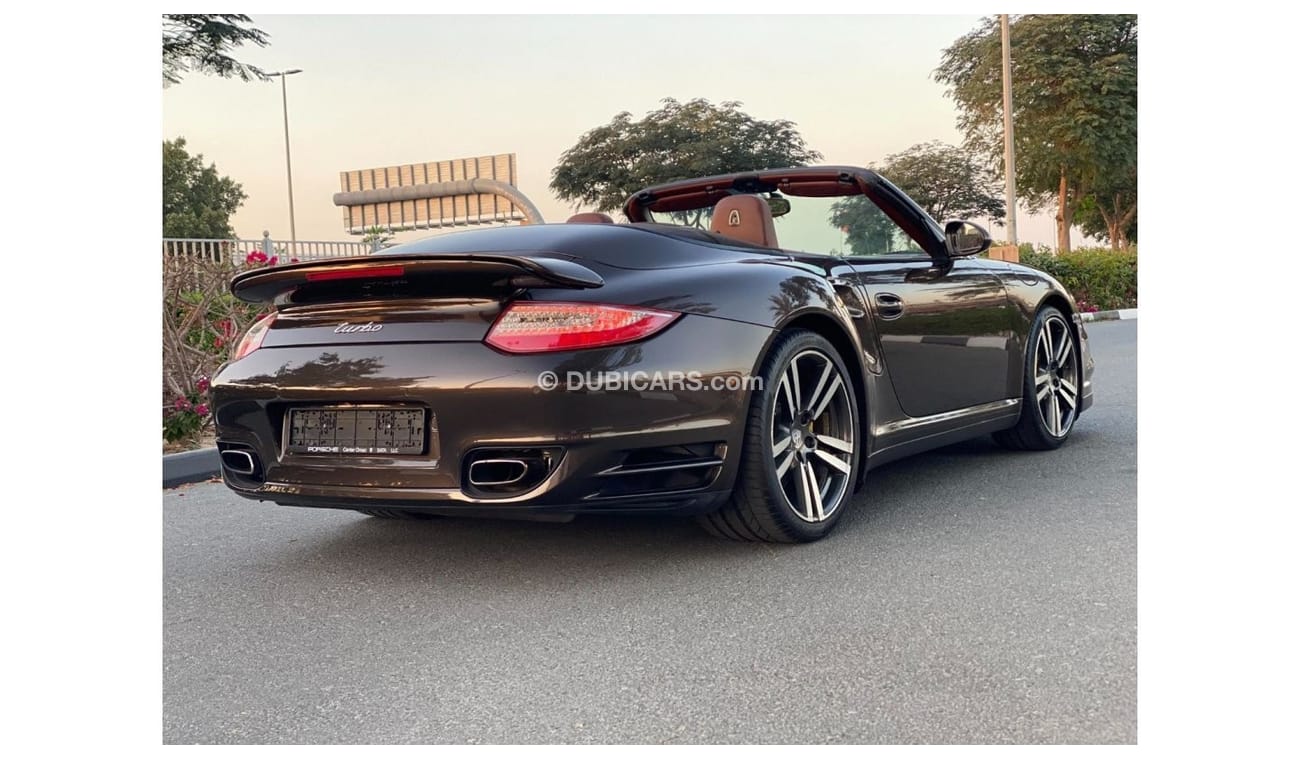 بورش 911 GCC SPEC NEAT AND CLEAN