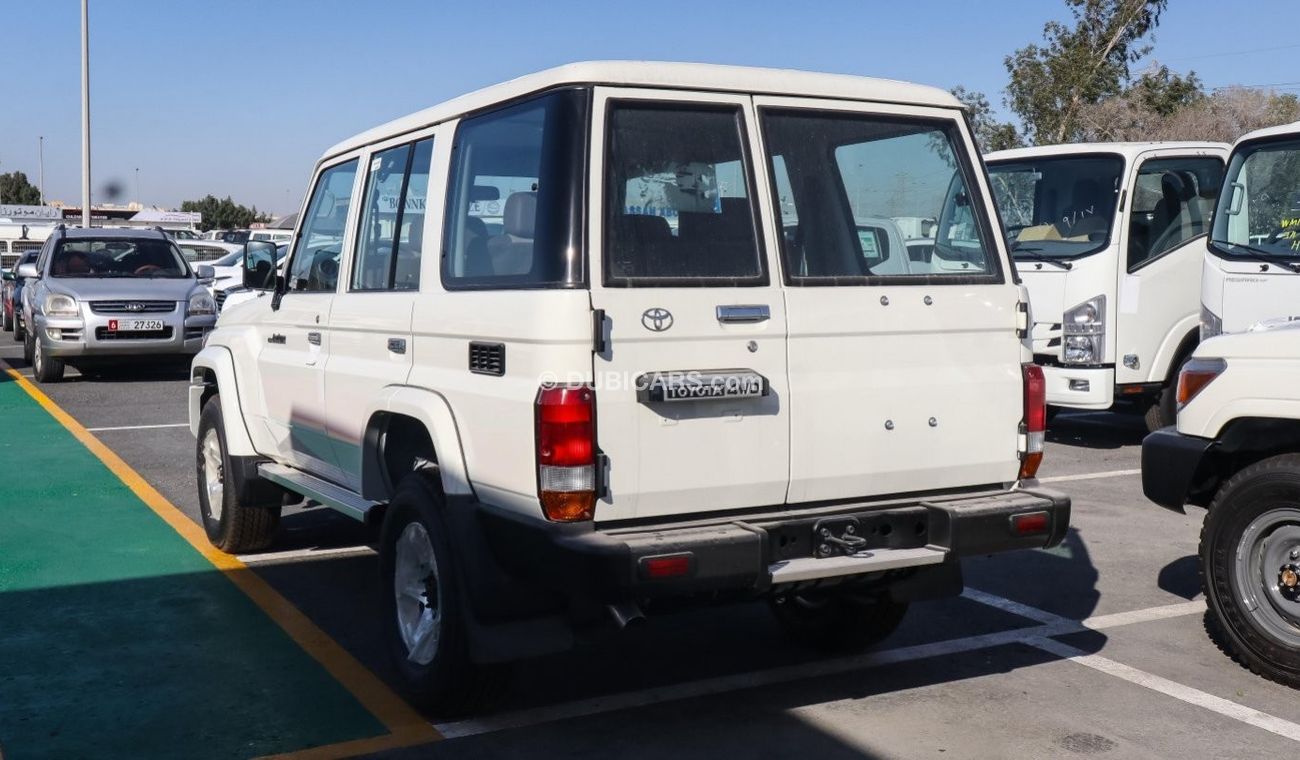 Toyota Land Cruiser Hard Top 4 doors - mid option - V6