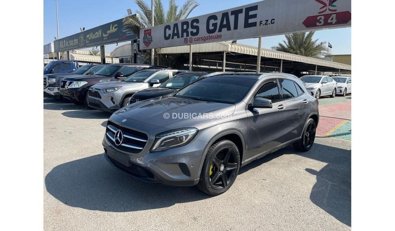 Mercedes-Benz GLA 250 Std 2.0L (211 HP)