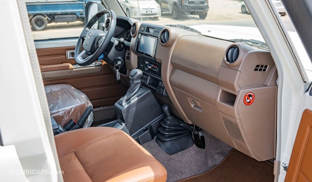 Toyota Land Cruiser Hard Top 2024 LC76 4.0L Petrol with Digital Speedometer and leather seats - GCC