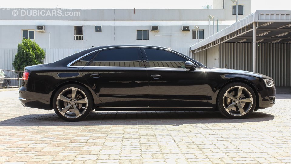 أودي A8 L 4.2 Quattro للبيع: 68,000 درهم. أسود, 2012