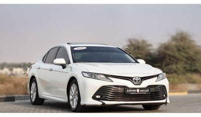 تويوتا كامري SE 2.5L (215 HP) Toyota Camry 2020 GCC full option V4 original paint without accident in excellent c