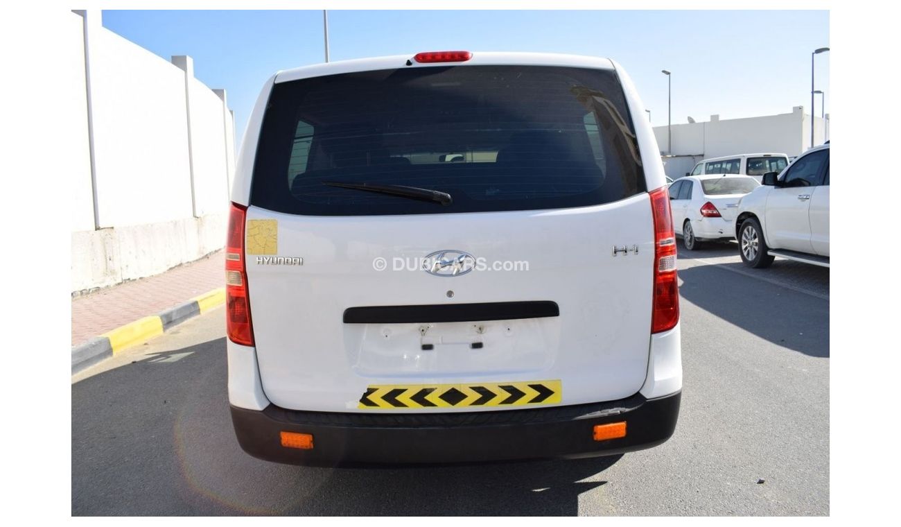 Used Hyundai H-1 Std HYUNDAI H1 12 SEATER PASSENGER VAN, MODEL:2016 ...