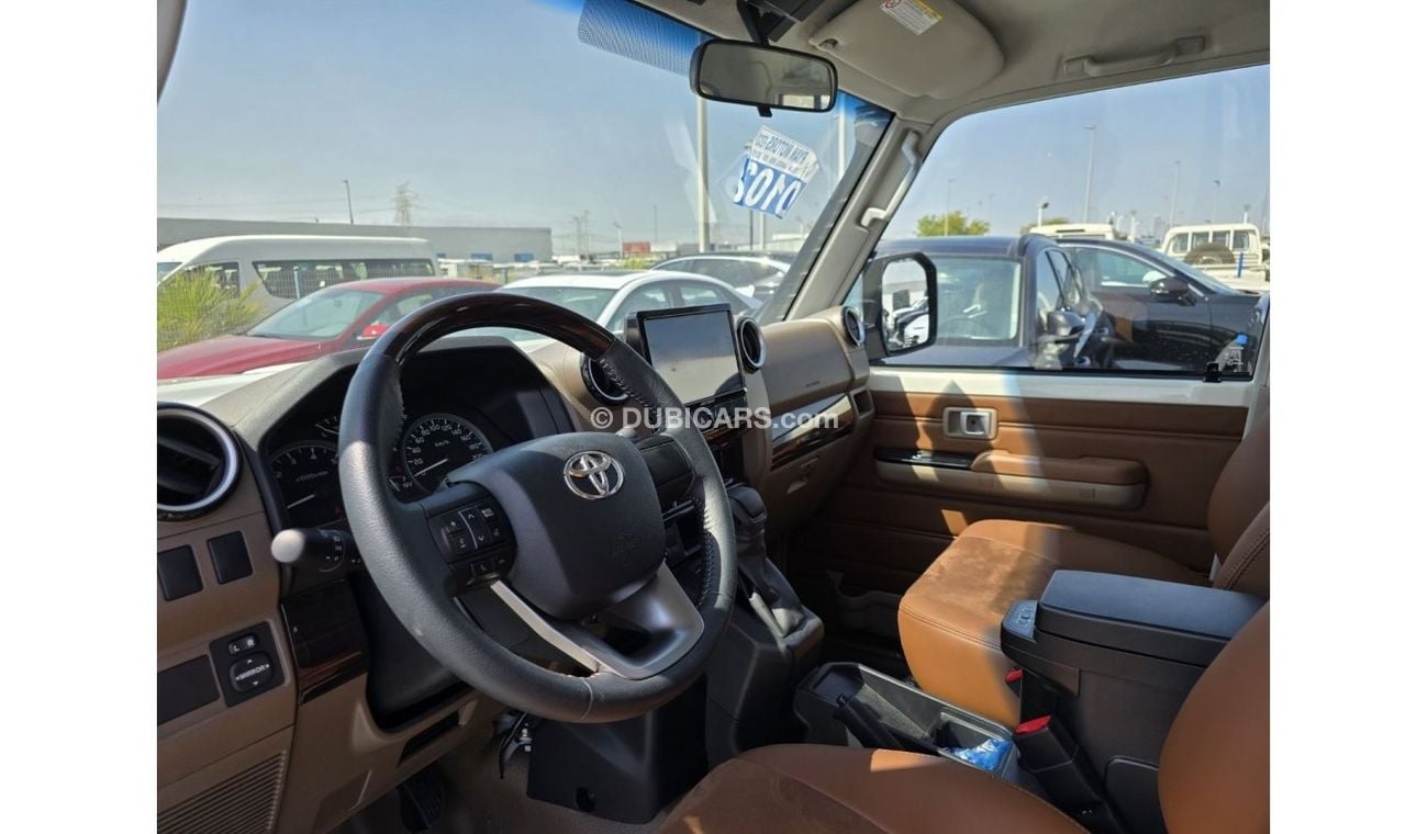 تويوتا لاند كروزر بيك آب Toyota Land Cruiser Pickup  4.0L V6, Petrol, 4WD, Model 2024, Color White