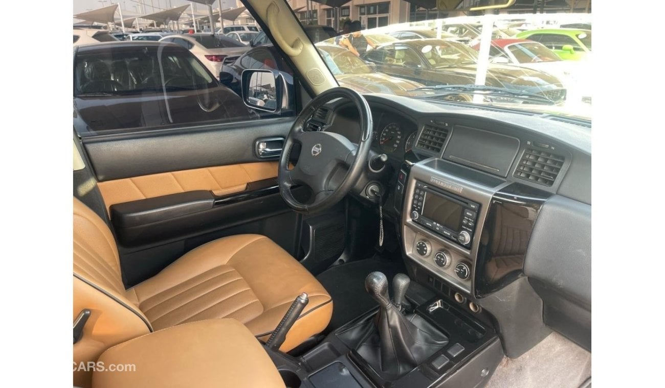 Nissan Patrol Super Safari 2009 model, Full option, sunroof, 2021 super safari kit inside and out, 8 cylinders, automatic trans