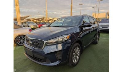 كيا سورينتو Base 2.4L AWD KIA SORENTO 2019 V4 engine 2.4 American clean title no any work required just buy and