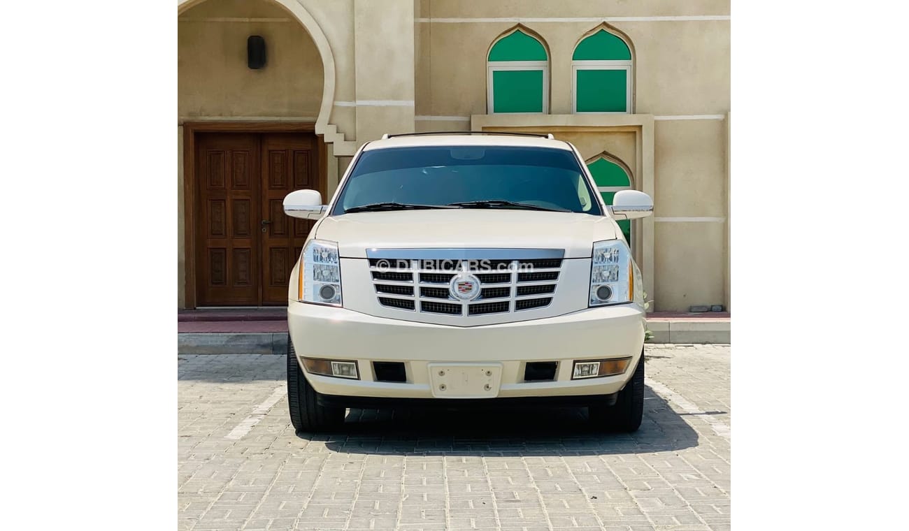 Cadillac Escalade Premium Good condition car GCC