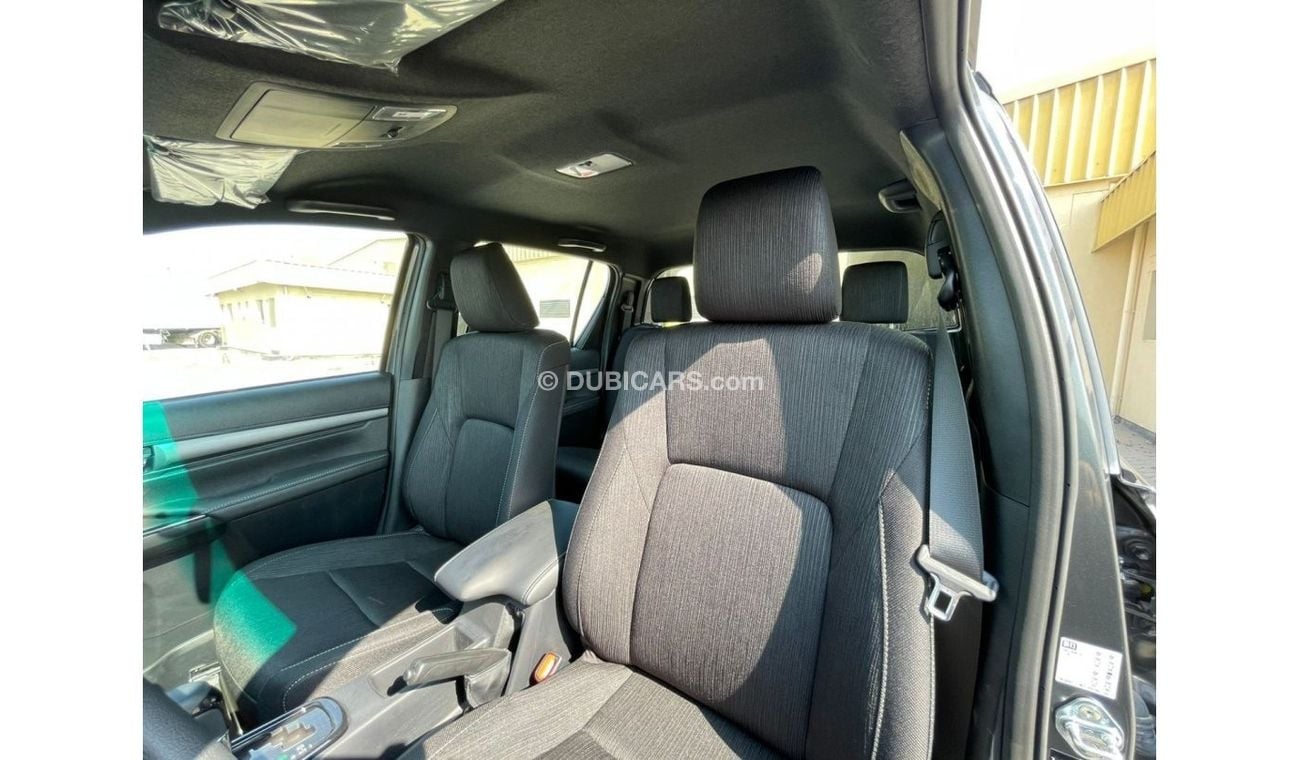 تويوتا هيلوكس Toyota Hilux Adventure 4.0L , Full Option