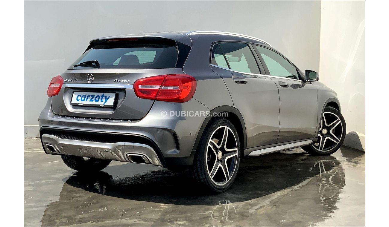 Mercedes-Benz GLA 250 High (AMG Seats + Sunroof)