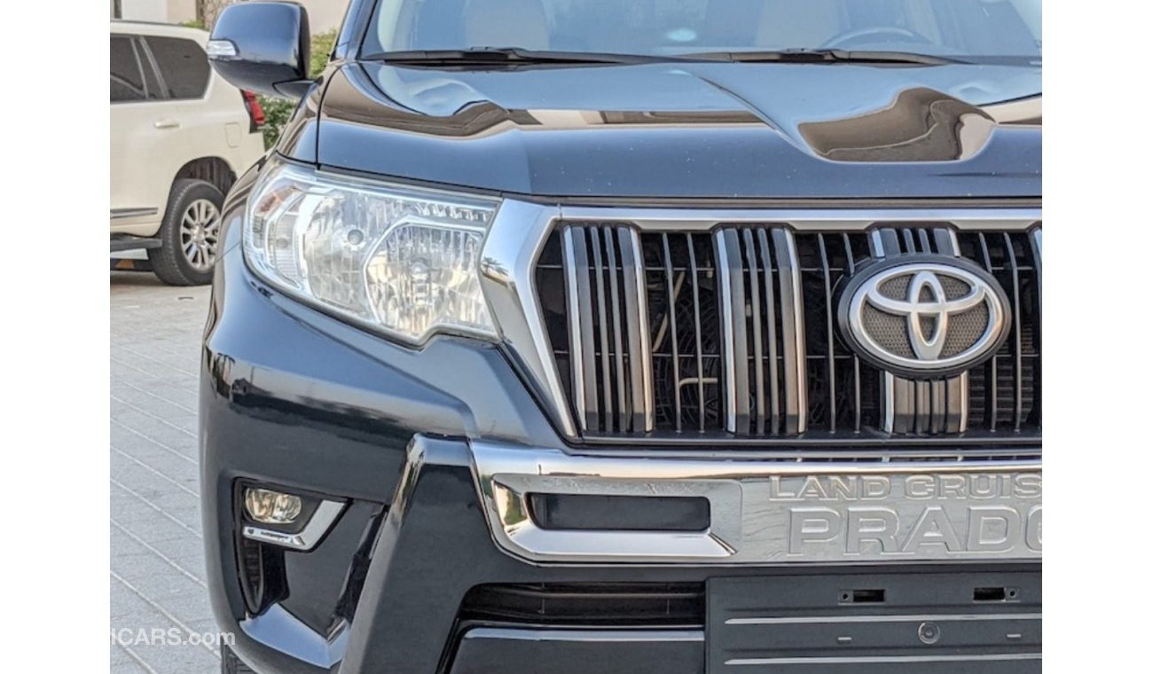 Toyota Prado 2019 V6 GCC Very clean title in Excellent condition