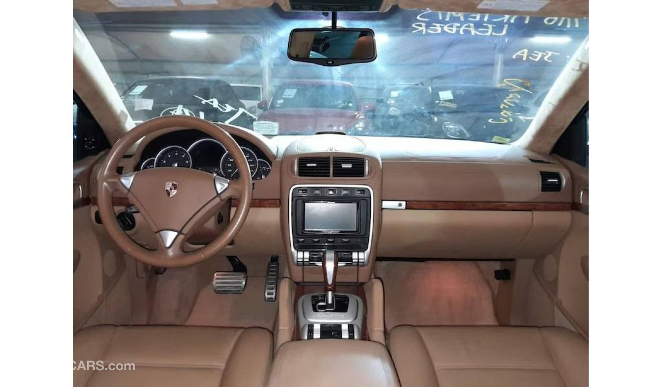 بورش كايان PORSCHE CAYENNE TURBO 4.8L 2008, WITH BEIGE LEATHER SEATS, SUNROOF AND MORE..