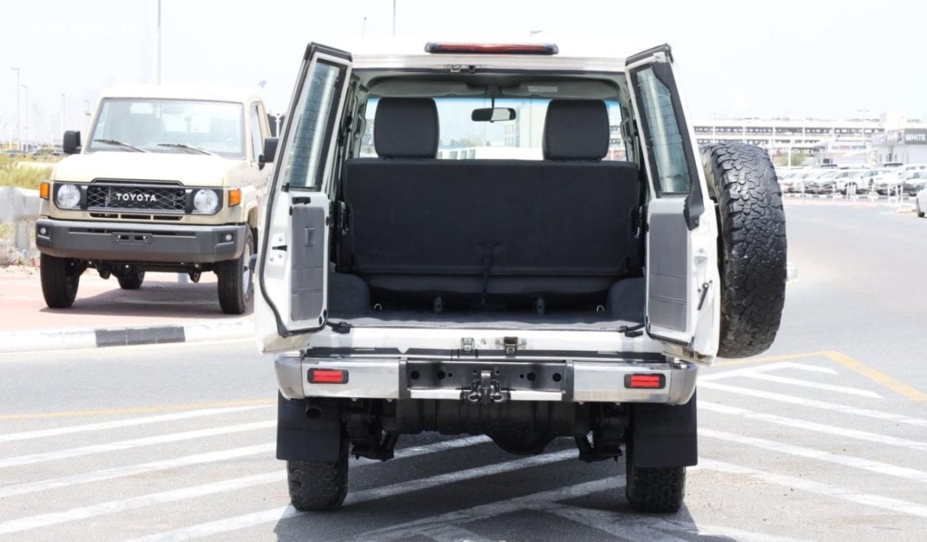 Toyota Land Cruiser Hard Top