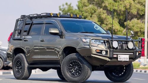 تويوتا برادو PREMIUM BULL BAR | ROOF RACK WITH SIDE LADDERS | RHD | 2016 | 2.8L DIESEL ENGINE | (AT) | REAR VIEW