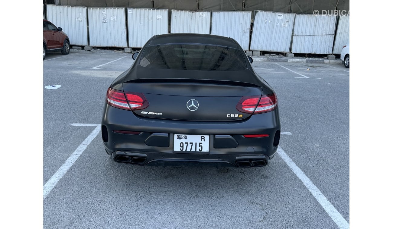 مرسيدس بنز C 63 كوبيه