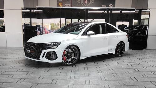 Audi RS3 TFSI quattro 2.5L Sedan AED 3,700 P.M | 2022 AUDI RS3 QUATTRO | AUDI WARRANTY AND SERVICE CONTRACT |