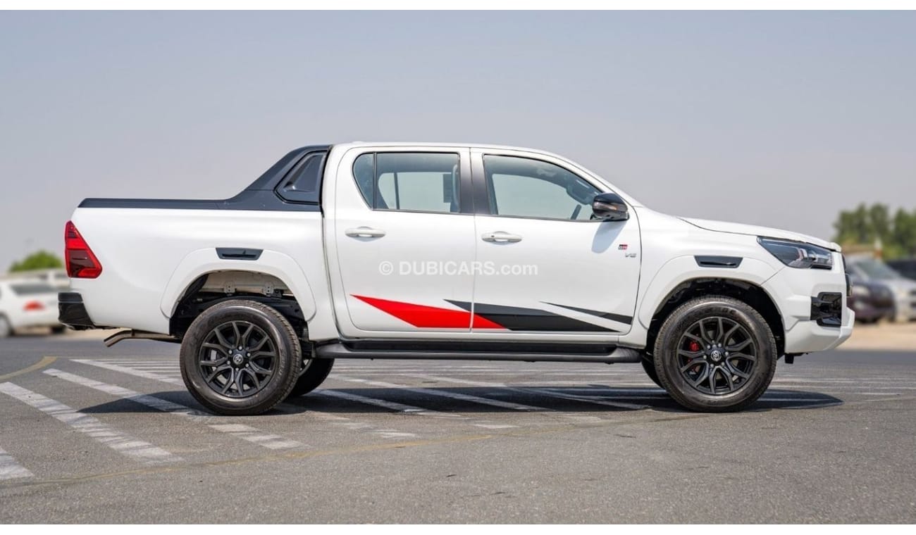 تويوتا هيلوكس DC GR SPORT 4.0P AT 4X4 - WHITE