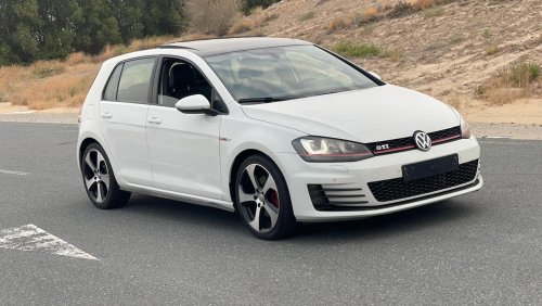 فولكس واجن جولف GTI