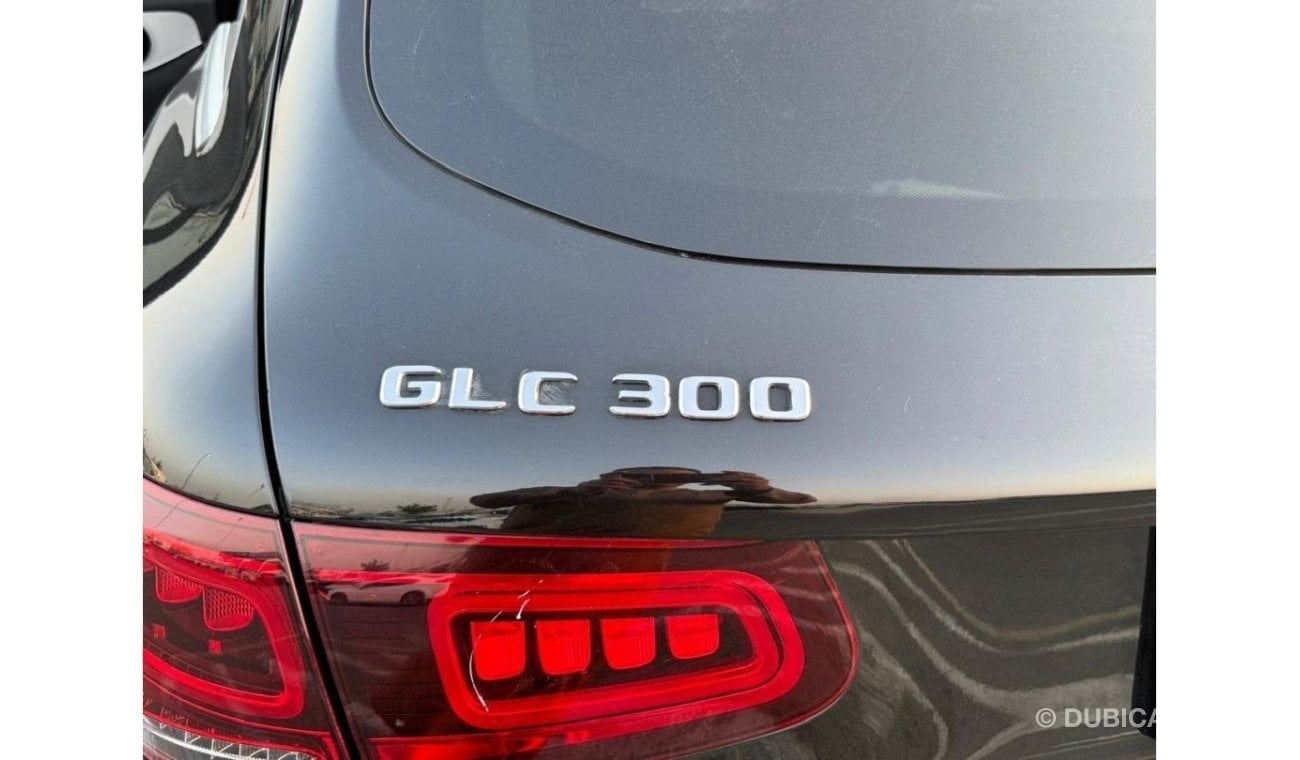 مرسيدس بنز GLC 300 4MATIC