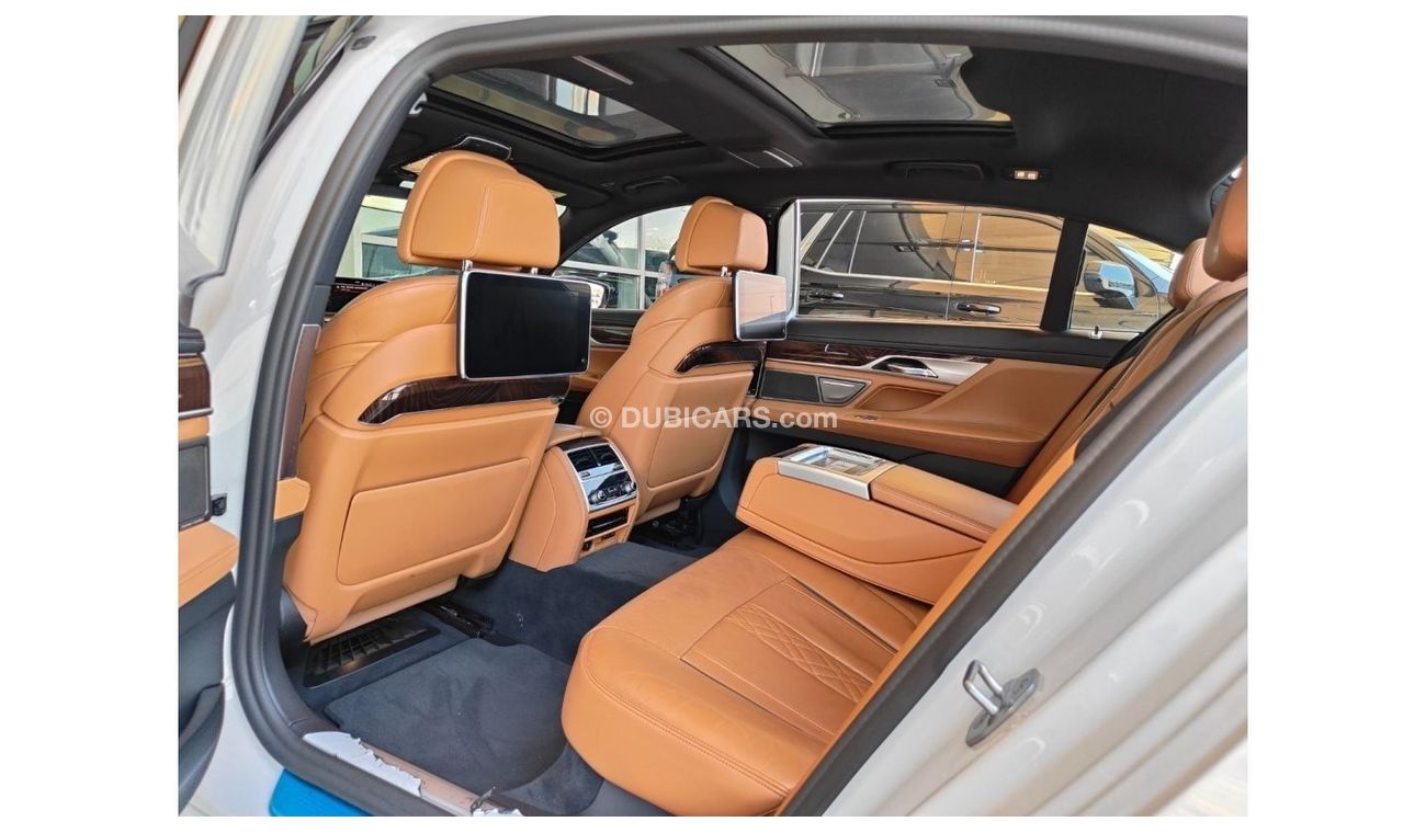 BMW 730Li Exclusive AED 3,300 P.M | 2021 BMW 730Li M SPORT | UNDER WARRANTY GCC | FULLY LOADED