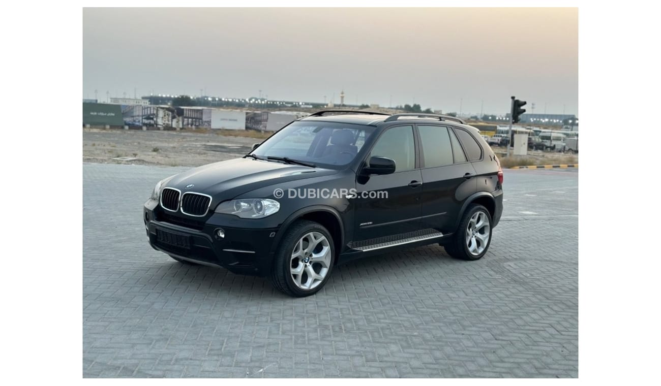 BMW X5 xDrive 35i MODEL 2012 GCC CAR PERFECT CONDITION INSIDE AND OUTSIDE FULL OPTION PANORAMIC ROOF