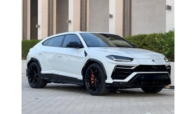 Lamborghini Urus Fully Loaded Under Warranty Till 2027