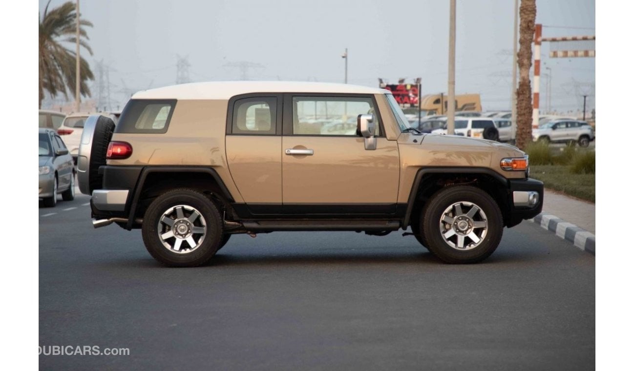 Toyota FJ Cruiser 2023 Toyota FJ Cruiser 4.0 JBL - Beige white Dual ton Inside Black | Export Only