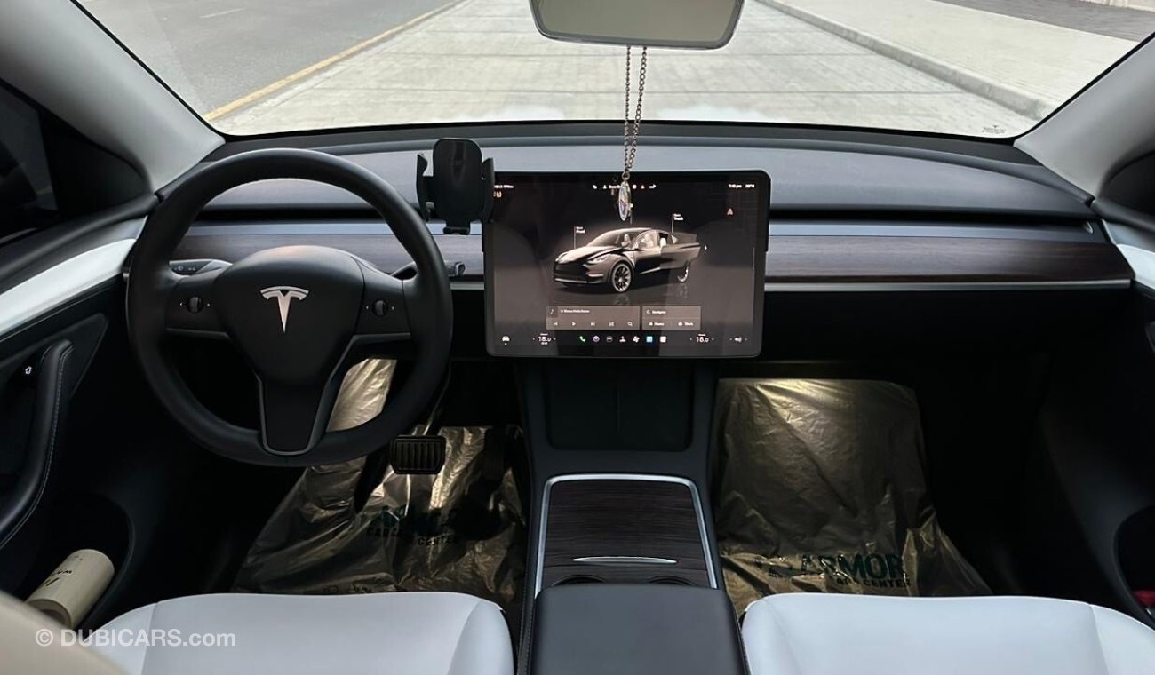 Tesla Model Y Long Range