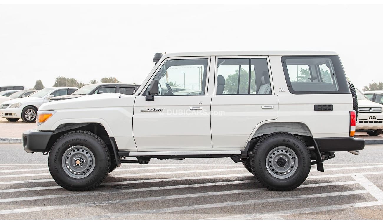 Toyota Land Cruiser Hard Top (RHD) Toyota Land Cruiser 76 DC 4.2D Power Window MT MY2023 – White