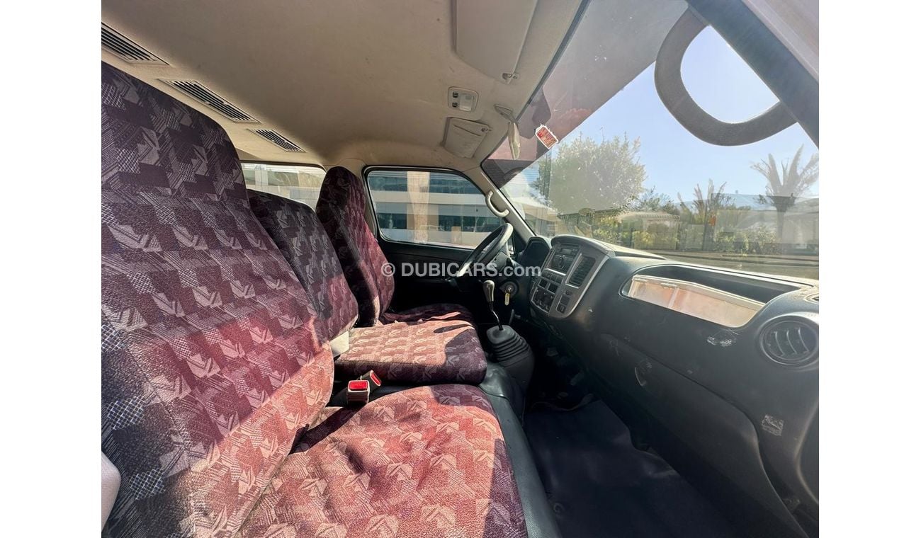 Nissan Urvan Std 2.5L (14 Seater) NISSAN URVAN 2.5L I4 RWD | GOOD CONDITION |  GCC | WELL MAINTAINED | 12 SEATERN